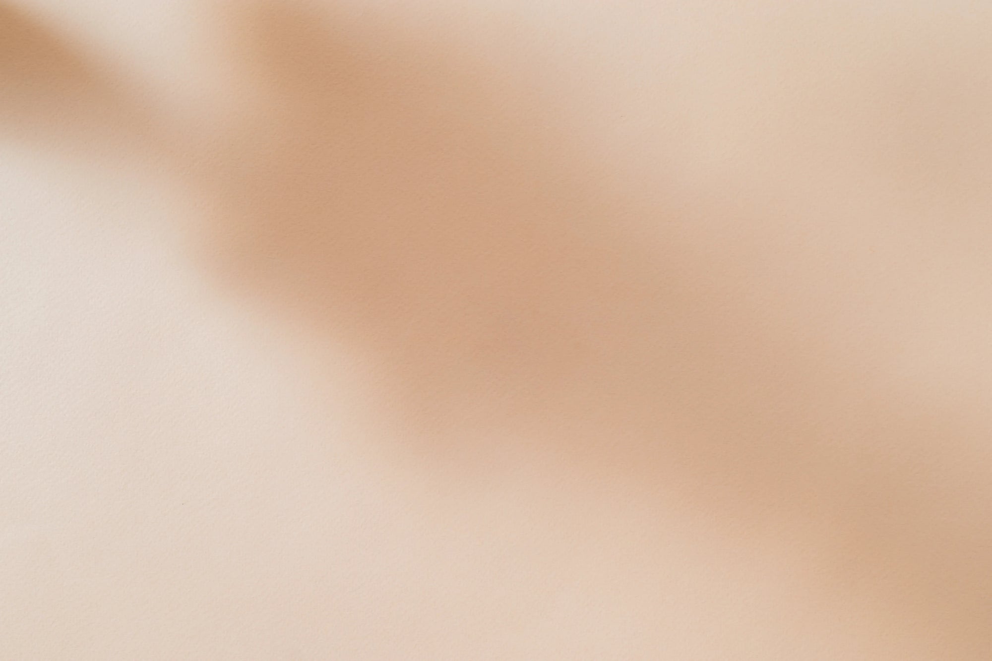Smooth blush gradient peel and stick wallpaper - Warm Drift